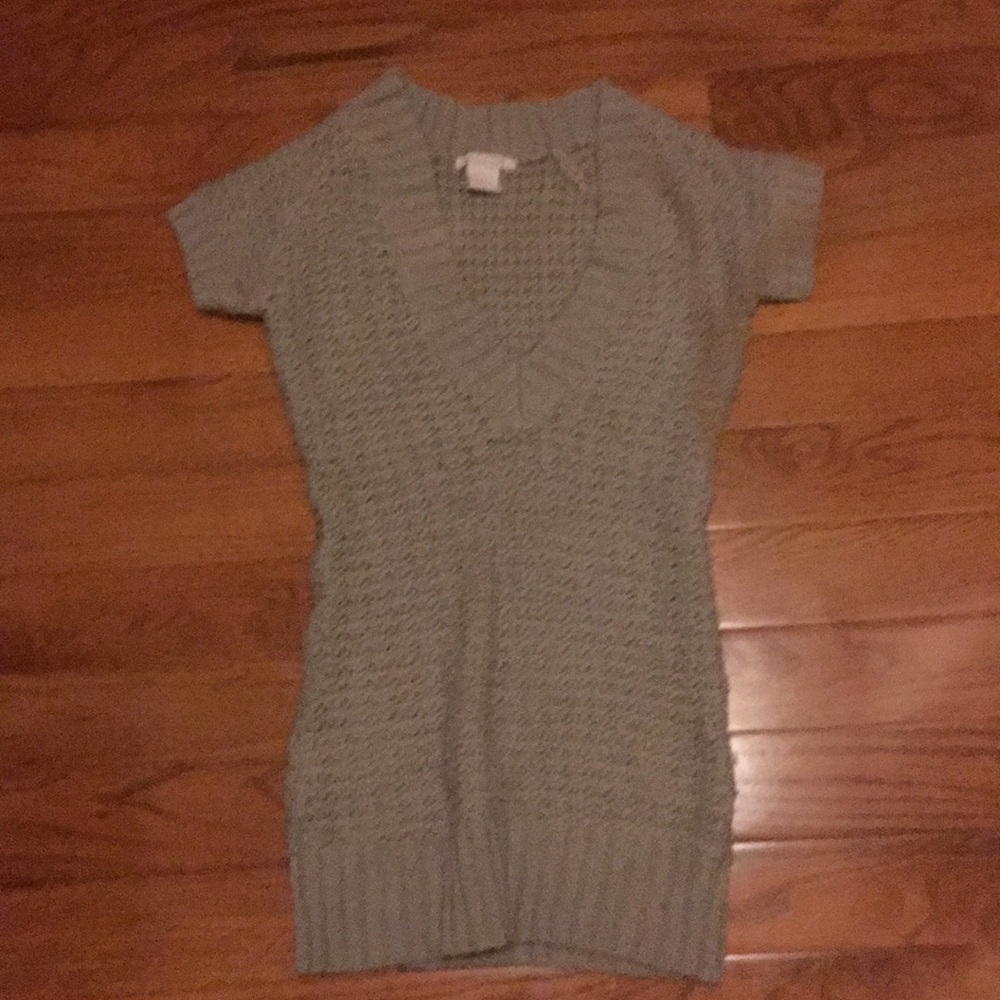 A grey sweater